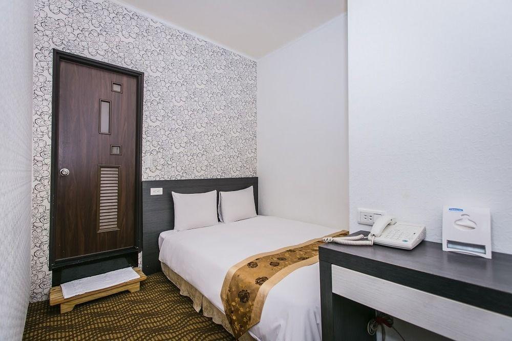 Queens Hotel Taipei Dış mekan fotoğraf