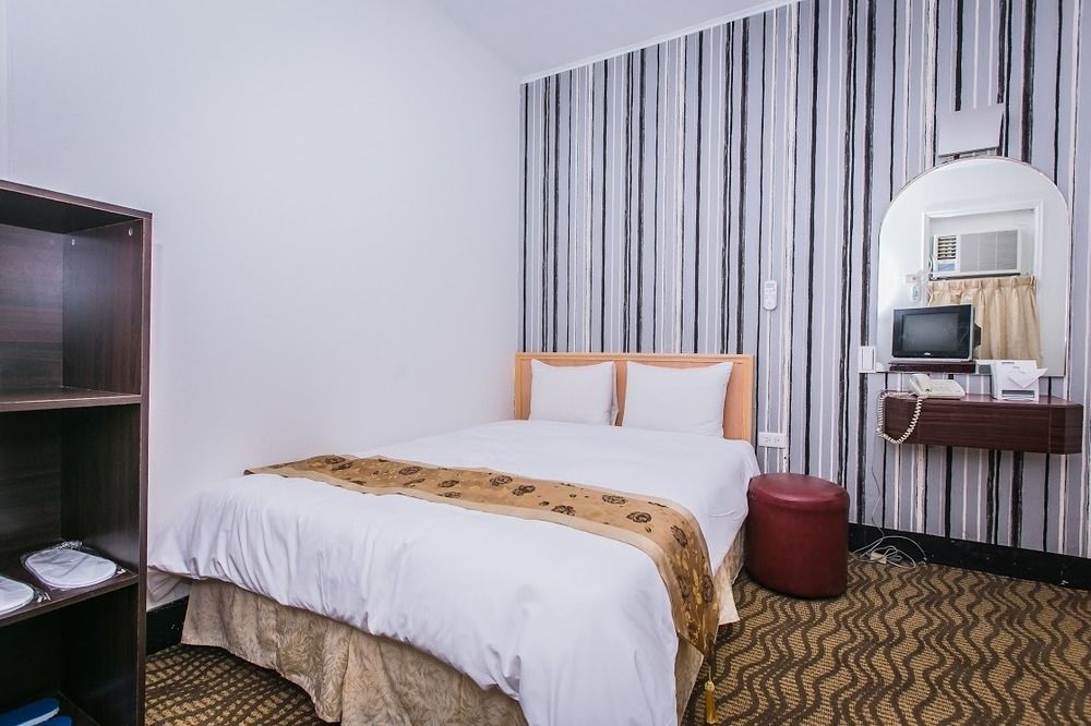Queens Hotel Taipei Dış mekan fotoğraf